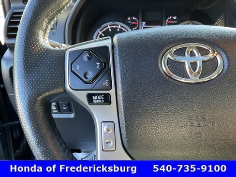 Used 2023 Toyota 4Runner Limited AWD/4WD image 36