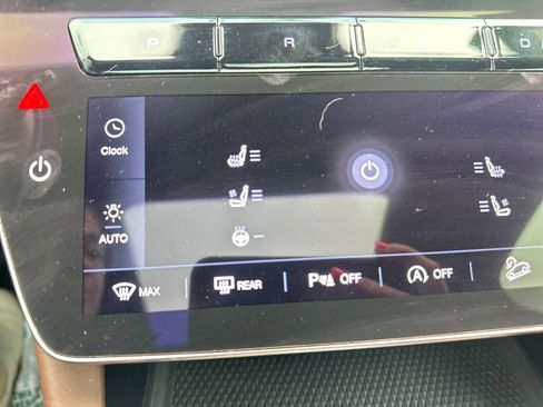 Used 2023 Maserati Grecale GT image 31