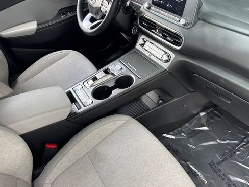 Used 2023 Hyundai Kona SE w/ Cargo Package FWD image 19