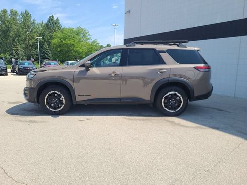 Used 2023 Nissan Pathfinder Rock Creek AWD/4WD image 6