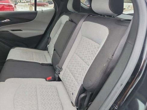 Used 2022 Chevrolet Equinox LT image 11