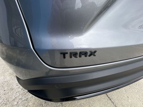 Certified 2025 Chevrolet Trax RS w/ Driver Confidence Package FWD image 31