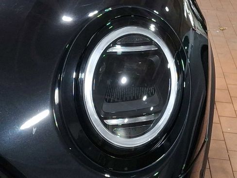 Certified 2025 MINI Cooper S image 9