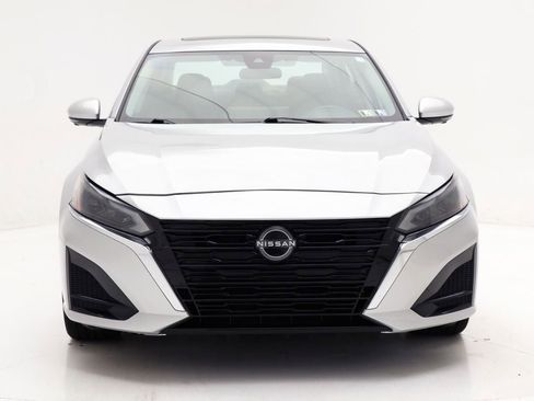 Used 2023 Nissan Altima 2.5 SL image 4