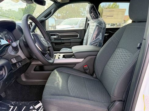 New 2026 RAM 2500 Big Horn AWD/4WD image 15