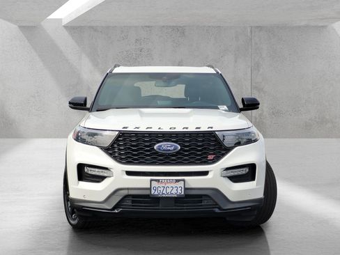 Used 2023 Ford Explorer ST w/ Equipment Group 401A image 2