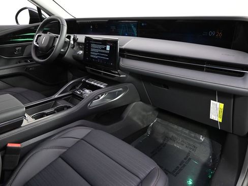 New 2026 Lincoln Nautilus Reserve w/ Jet Appearance Package AWD/4WD image 13