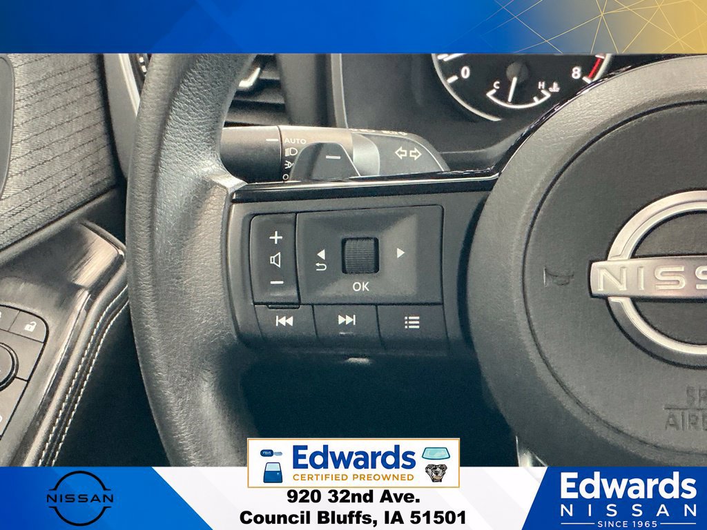Used 2023 Nissan Rogue SV AWD/4WD image 18
