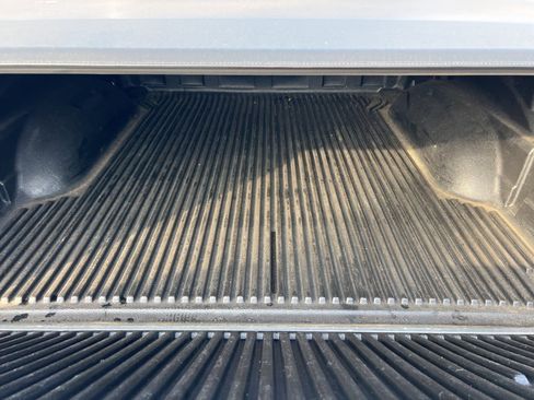 Used 2022 RAM 1500 Laramie w/ Sport Appearance Package image 4