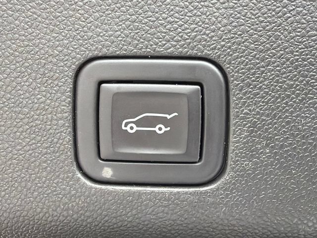 Used 2023 GMC Yukon XL Denali w/ Max Trailering Package AWD/4WD image 19