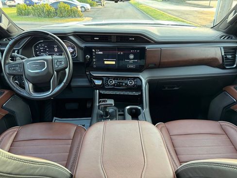 Certified 2024 GMC Sierra 1500 Denali Ultimate AWD/4WD image 19