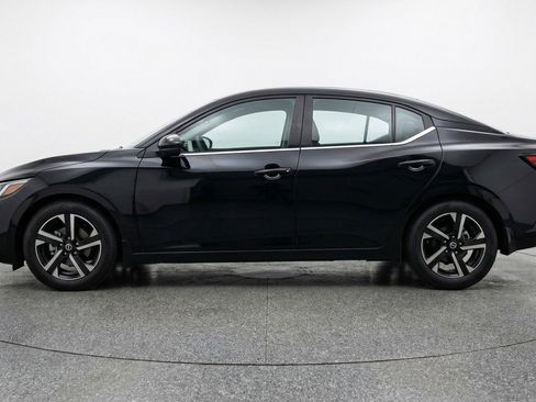 Used 2025 Nissan Sentra SV image 5