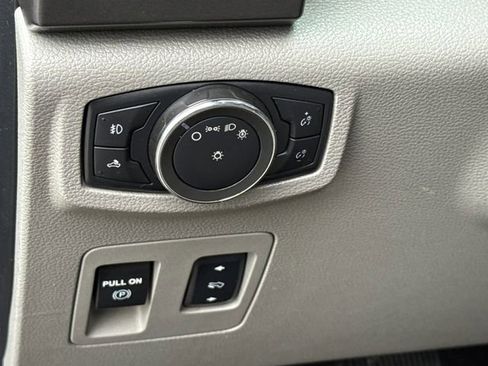 Used 2016 Ford F150 XLT w/ Equipment Group 302A Luxury AWD/4WD image 29