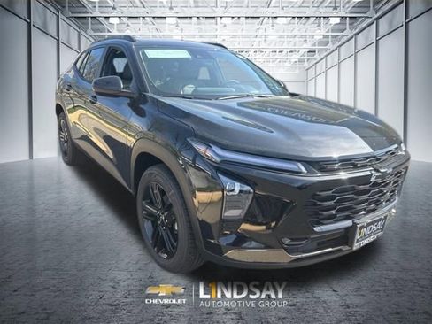 New 2026 Chevrolet Trax ACTIV w/ Sunroof Package image 3