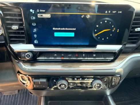 Used 2023 Chevrolet Silverado 1500 LT RWD image 23