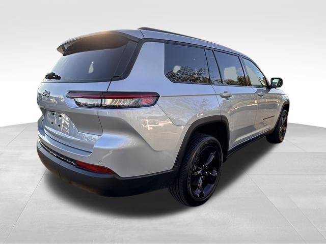 Used 2025 Jeep Grand Cherokee L Altitude AWD/4WD image 7