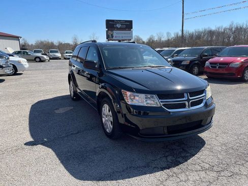 Used 2017 Dodge Journey SE image 8