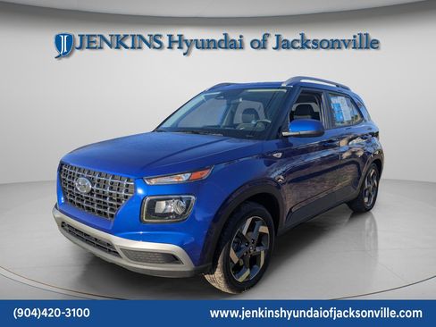 Certified 2024 Hyundai Venue SEL image 7