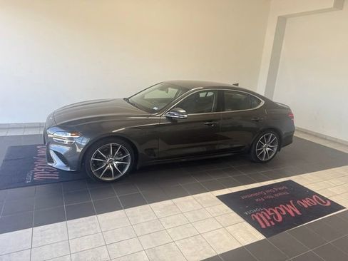 Used 2023 Genesis G70 2.0T RWD image 2