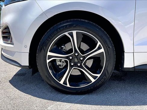 Used 2019 Ford Edge ST w/ Equipment Group 401A AWD/4WD image 13