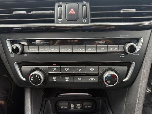Used 2018 Kia Optima S FWD image 20