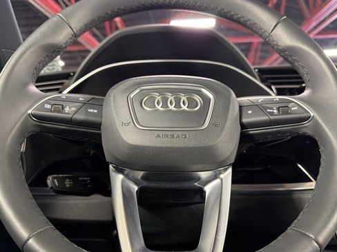 Used 2025 Audi Q3 2.0T Premium w/ Convenience Package AWD/4WD image 22