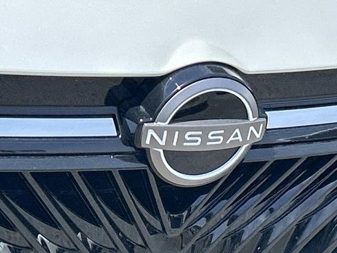 New 2026 Nissan Sentra SR w/ Floor Mat Package FWD image 11