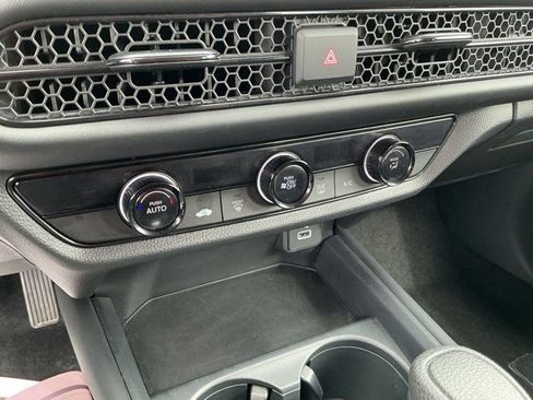 Used 2025 Honda HR-V LX image 23