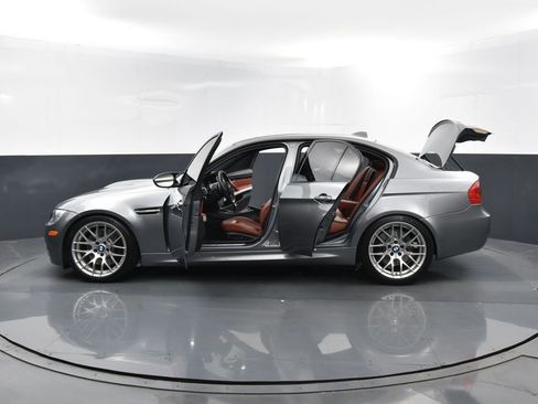 Used 2011 BMW M3 Sedan image 38