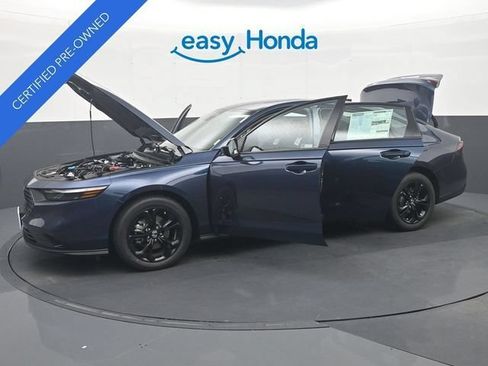 Used 2025 Honda Accord SE image 38