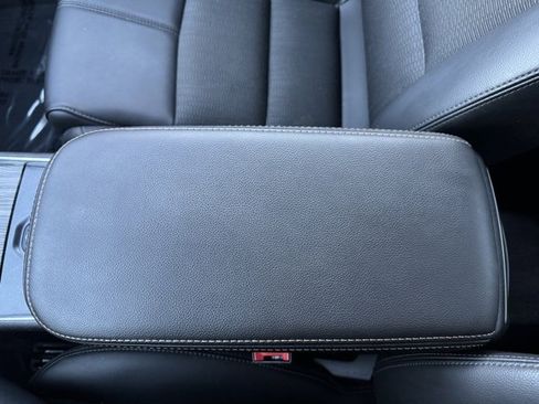 Used 2017 Chevrolet Impala LT image 17