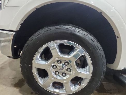 Used 2014 Ford F150 Lariat w/ Equipment Group 502A Luxury AWD/4WD image 10