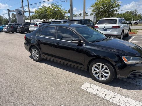 Used 2015 Volkswagen Jetta SE FWD image 25