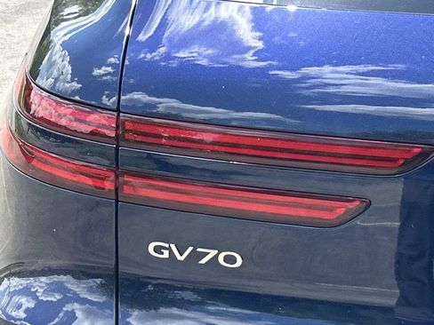 New 2026 Genesis GV70 2.5T Sport Prestige AWD/4WD image 12