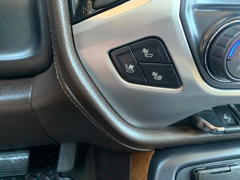 Used 2016 GMC Sierra 1500 SLT w/ Enhanced Driver Alert Package AWD/4WD image 30