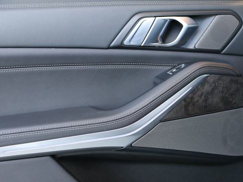 Used 2025 BMW X5 xDrive40i image 25