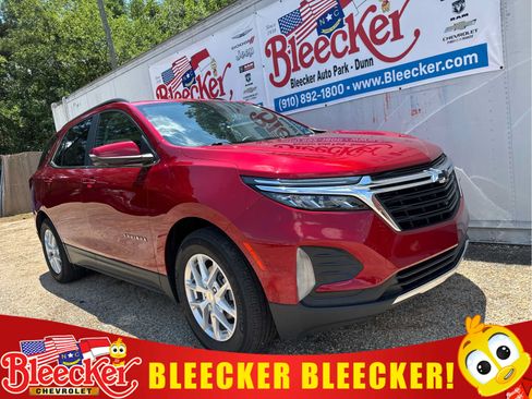 Used 2023 Chevrolet Equinox LT FWD image 1