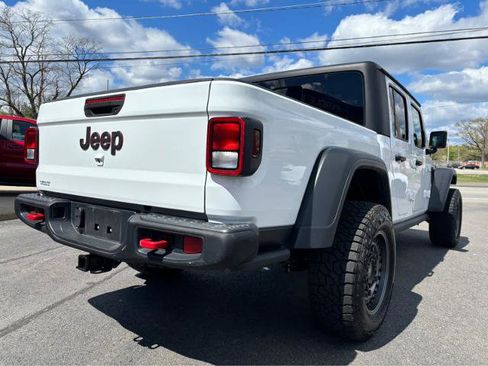 Used 2022 Jeep Gladiator Rubicon w/ Cold Weather Group AWD/4WD image 9