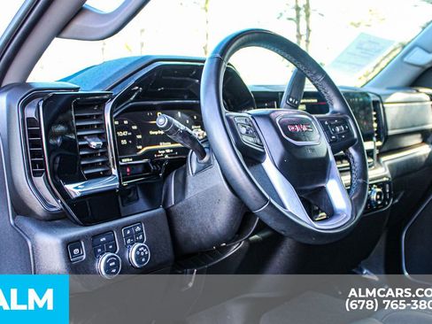 Used 2025 GMC Sierra 1500 SLT image 30