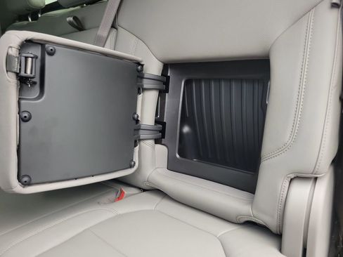 Used 2021 Chevrolet Silverado 2500 LTZ w/ LTZ Premium Package image 20