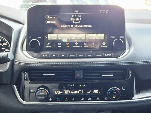 Certified 2023 Nissan Rogue SL w/ SL Premium Package image 22