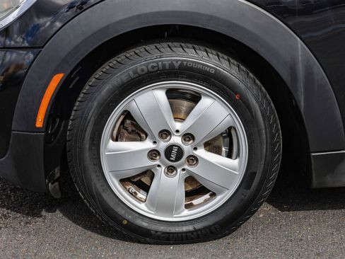 Used 2017 MINI Cooper 2-Door Hardtop image 24