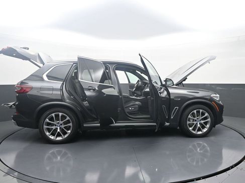 Used 2023 BMW X5 xDrive45e w/ Climate Comfort Package image 45