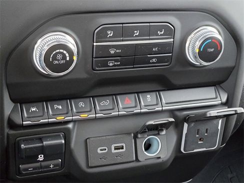 Used 2024 GMC Sierra 1500 Pro w/ Pro Value Package image 16