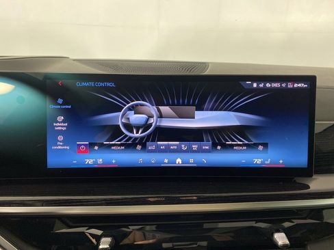 New 2026 BMW X5 M60i w/ Executive Package image 18