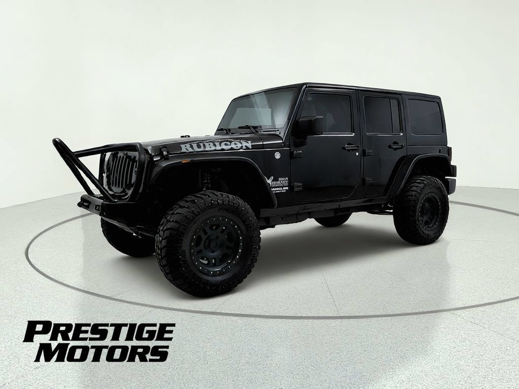 Used 2015 Jeep Wrangler Unlimited Rubicon w/ Connectivity Group AWD/4WD image 3