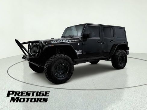 Used 2015 Jeep Wrangler Unlimited Rubicon w/ Connectivity Group AWD/4WD image 3