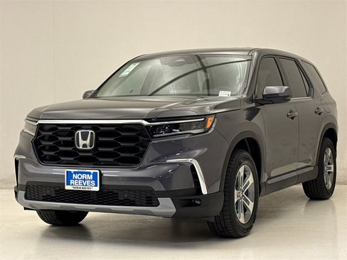 New 2025 Honda Pilot EX-L image 2