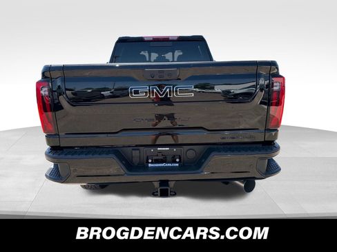 New 2026 GMC Sierra 2500 Denali w/ LPO, Black Badging Package AWD/4WD image 7