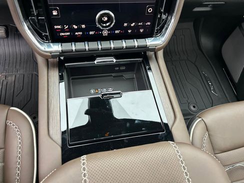 New 2026 GMC Yukon XL Denali Ultimate w/ LPO, Floor Liner Package image 11